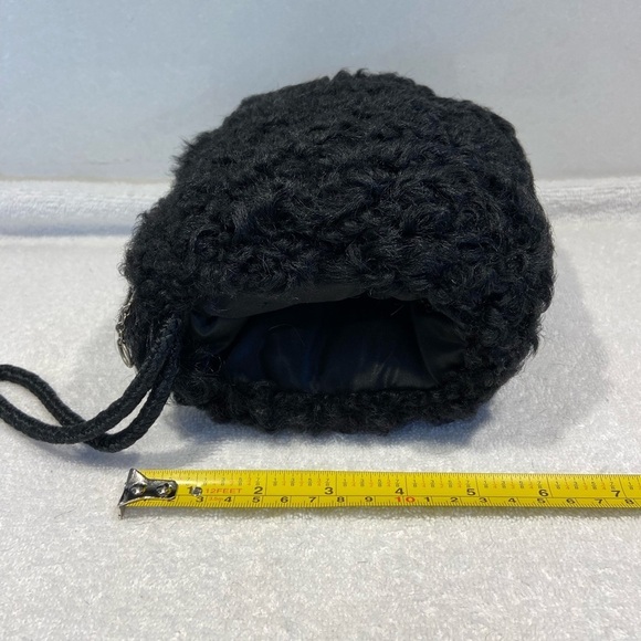 Vintage Black Shearling Muff With Top Pocket unisex - Picture 7 of 7
